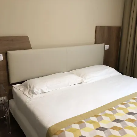 Ark Hotel 4*
