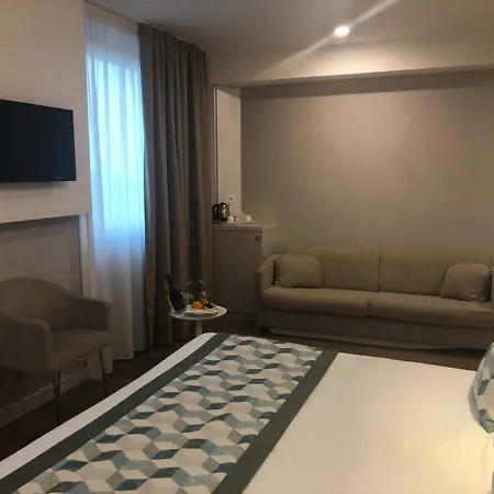 アーク 4*